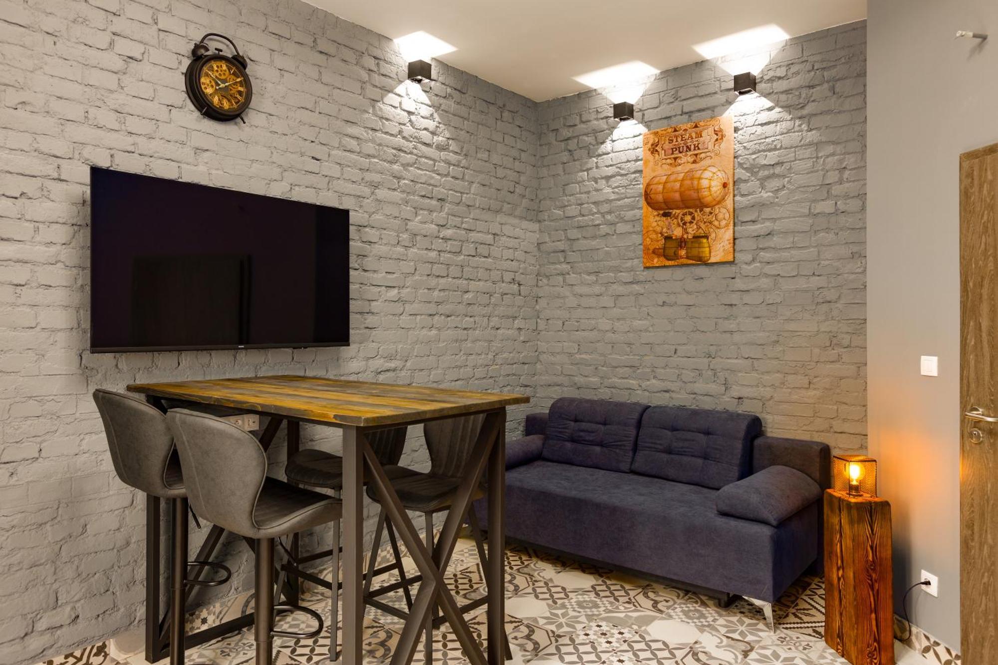Apartment Karlovy Charme By Rentez
